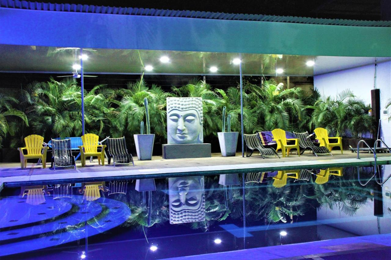 Hotel Boutique Budapez Гонда Экстерьер фото