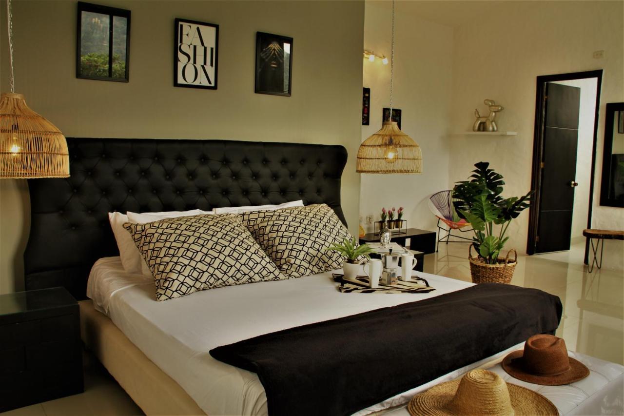 Hotel Boutique Budapez Гонда Экстерьер фото